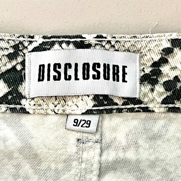Disclosure Jeans Size 9/29 Snake Print Baggy High-Waisted Relaxed Fit NWT's - Picture 3 of 8